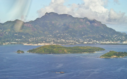 die Hauptinsel Mahé  ist 154 km²  groß